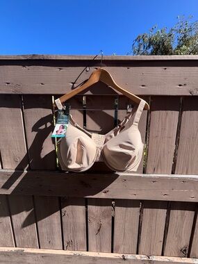 🎉NWT🎉 Vanity Fair Nude Full Coverage Underwire Bra
